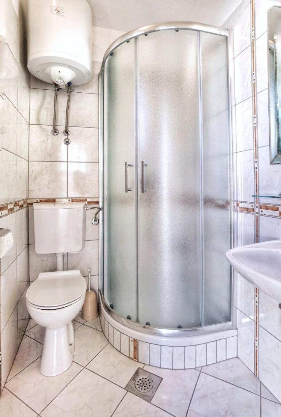 Apartments Branka - 30 M From Beach 세비드 외부 사진